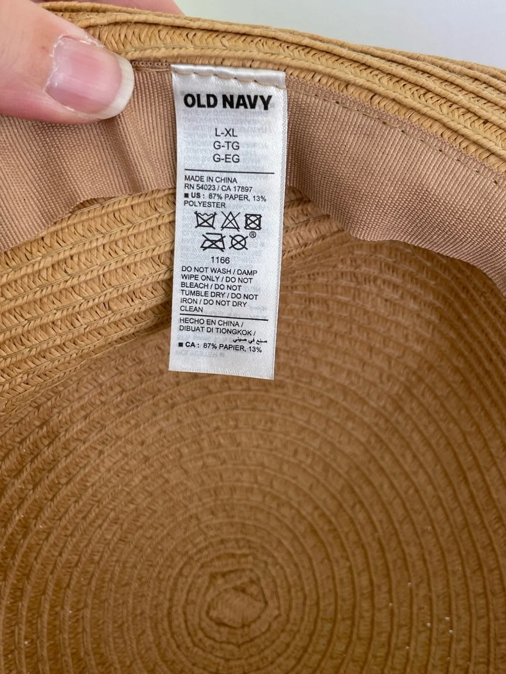 Old Navy Wide-Brim Straw Sun Hat in Totally Natural Tan Camel